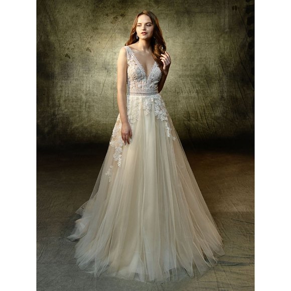 Enzoani Lavender Wedding Dress - Size 6 - Picture 1 of 13